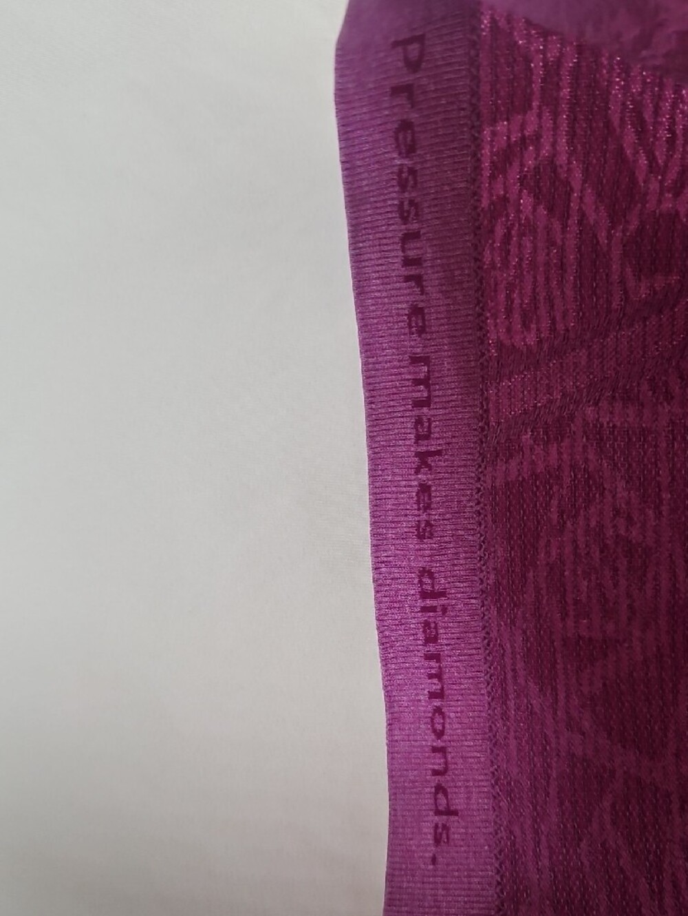 Lululemon Athletica Swiftly Tech Short Sleeve Tee Lilac Purple Jacquard - Picture 3 of 15